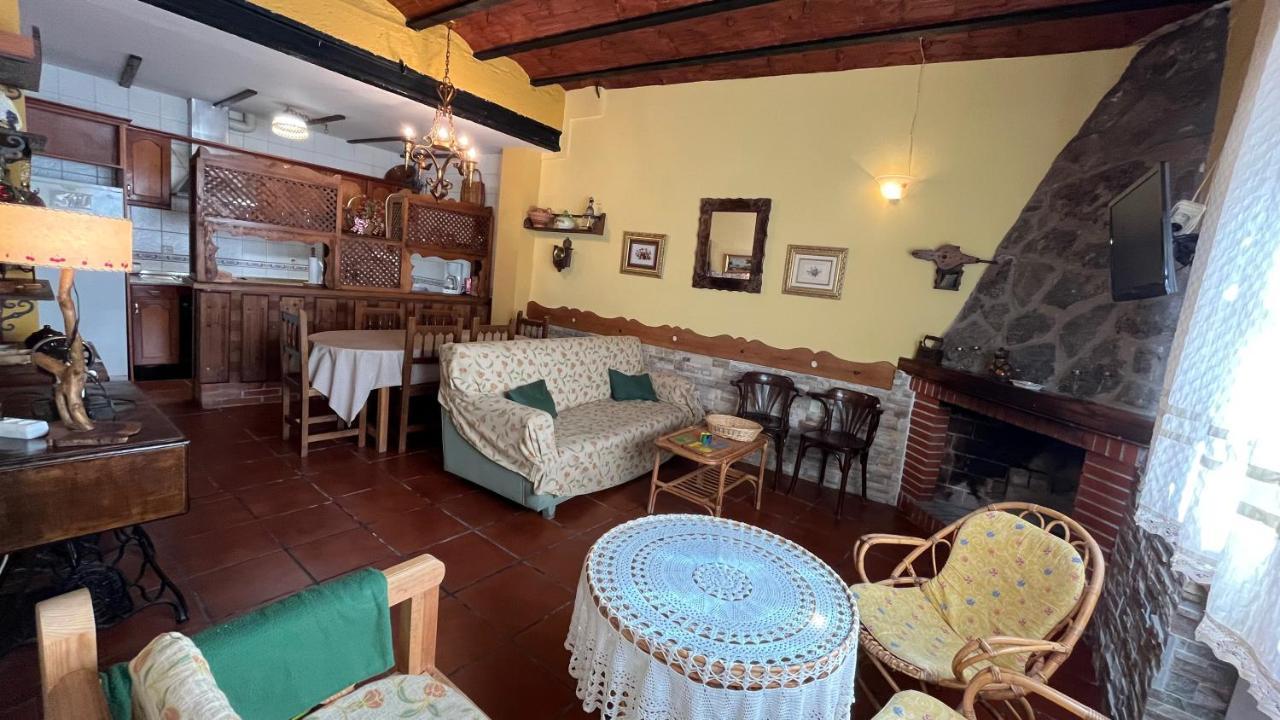 LA PARRA - Casa Rural en el Valle del Jerte Navaconcejo Exterior foto